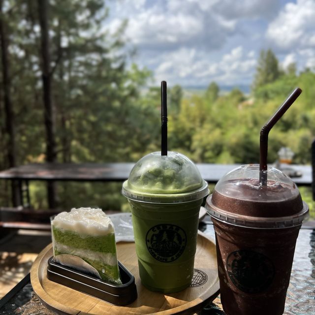 Cedar cafe ป่าสน @เขาค้อ