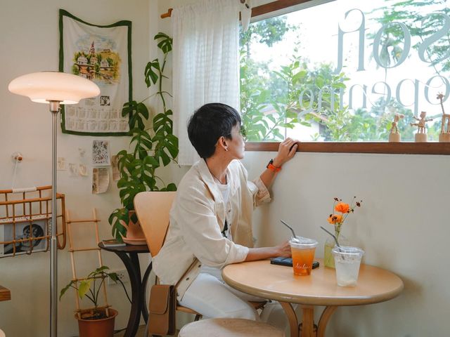 linlin.café ลิน ลิน คาเฟ่ โฮมคาเฟ่สีขาวมินิมอล