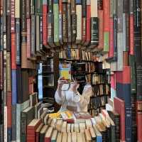 LA The last book store