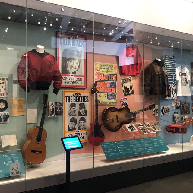 英國新建的最大的國家海濱博物館。The Museum of Liverpool