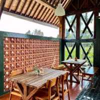 Beautiful Cafe & Resto in the Rice Fields