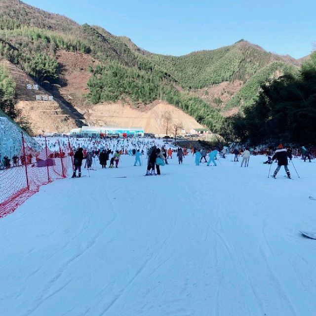 Ski/Snowboarding in Tonglu!❄🎿🏂