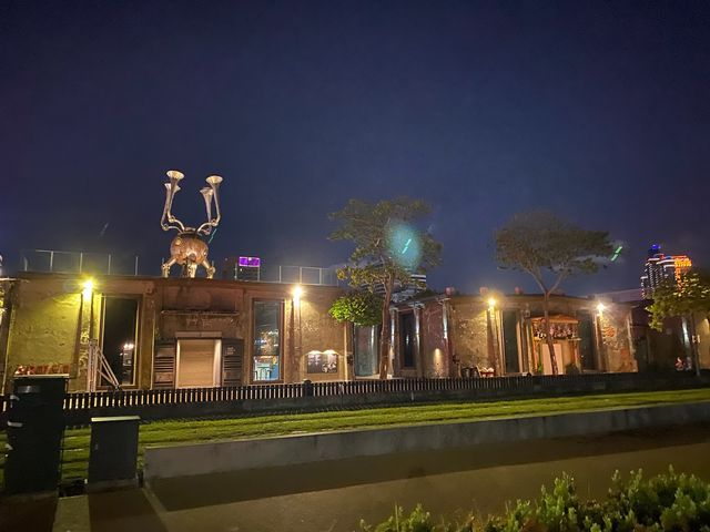 駁二碼頭周邊夜景