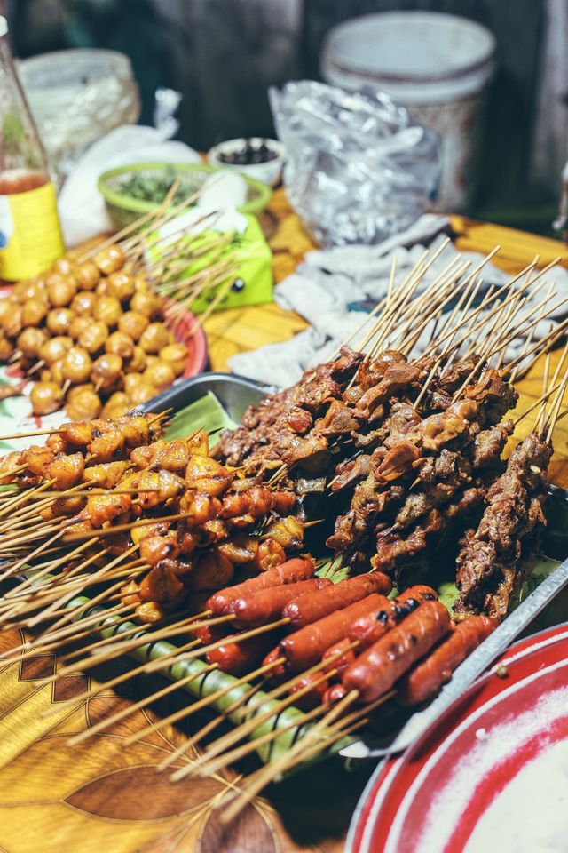 Night market culture is an indispensable part of every city.