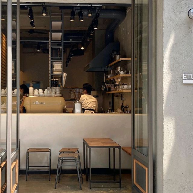 MONZ CAFE