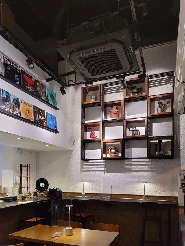 灣仔街角隱世cafe
