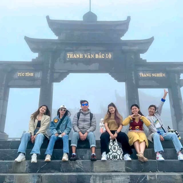 นั่งกระเช้าลอยฟ้าไปหายอดเขา "𝙁𝘼𝙉𝙎𝙄𝙋𝘼𝙉" 🏔 