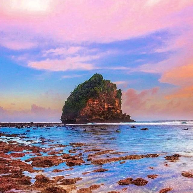 Ngudel Beach