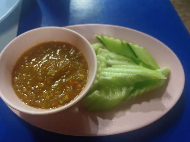 ร้านหมูทอดในตำนาน : จ่าเหลาหมูทอด