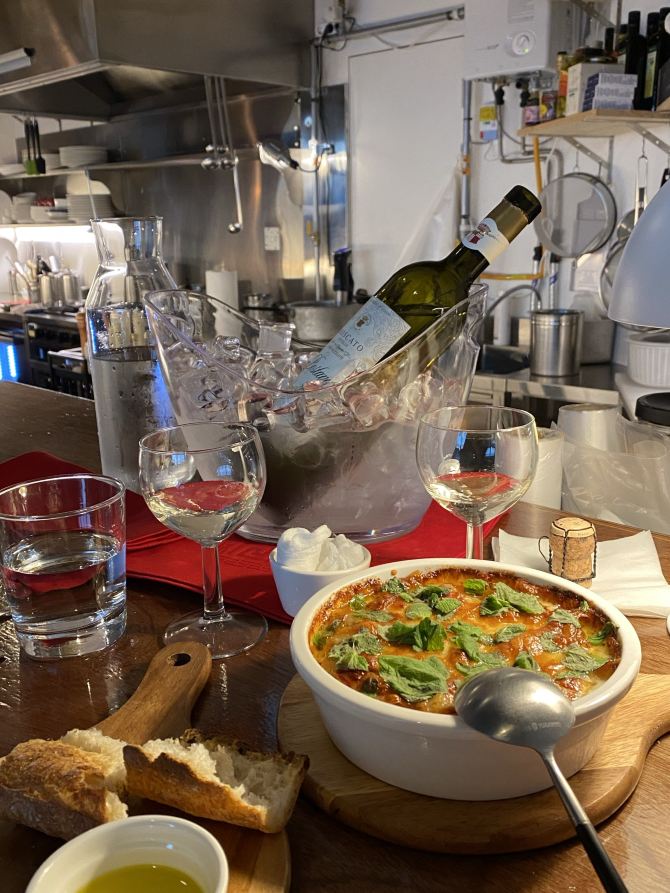 숨겨진 와인 맛집 행궁동 모노폴 | 트립닷컴 수원 트래블로그 숨겨진 와인 맛집 행궁동 모노폴  | 트립닷컴 수원 트래블로그