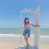 Miss T bar & Cafe @hua hin 💜💛🧡💙🏝🌊