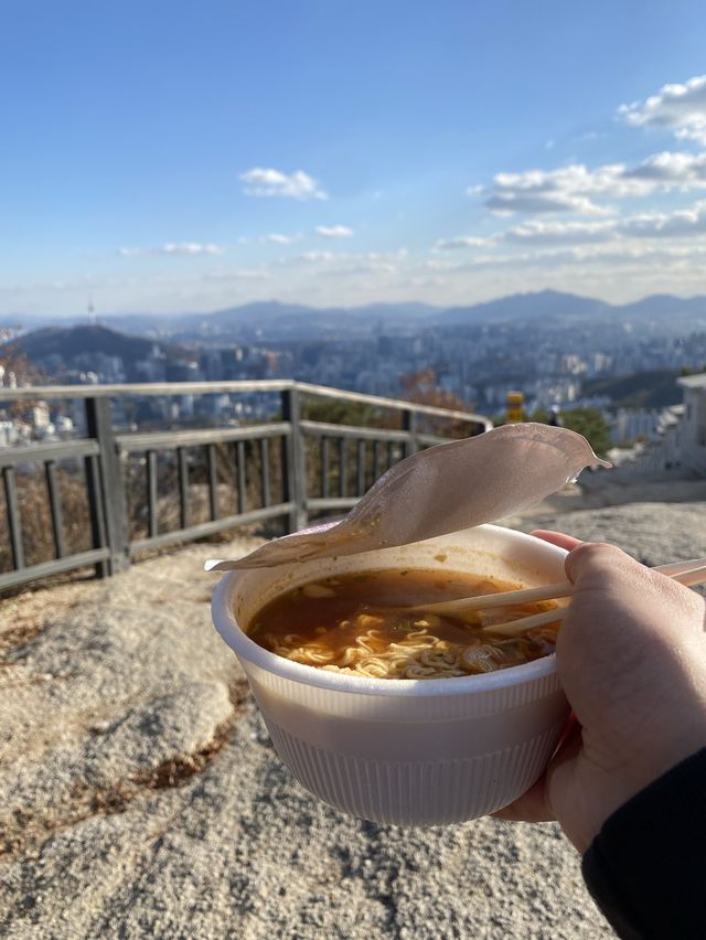 서울 도심 속 데이트 코스와 명산, ‘인왕산’