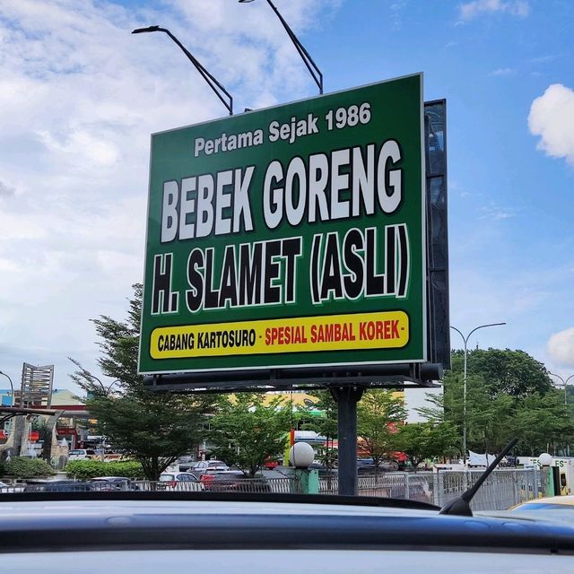 Bebek Goreng H. Slamet