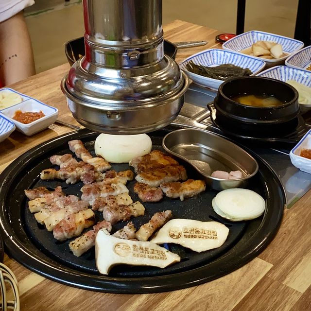 삼겹살1인분이 만원이라니!, ‘호성동 고깃집’