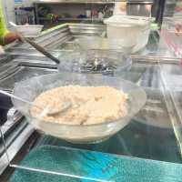 [新北淡水甜點]滬尾豆花~淡水在地人的古早味豆花｜花生超綿密入味 粉紅軟嫩Q談｜居然有葡萄乾豆花