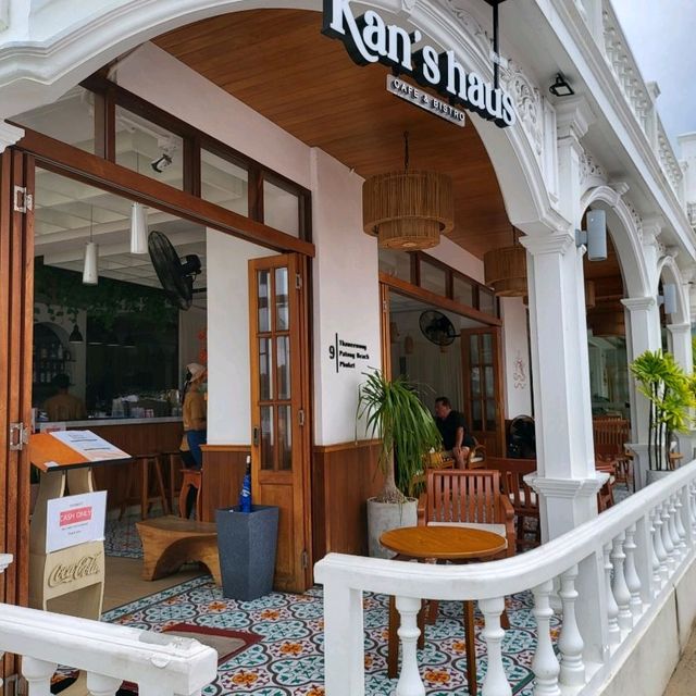 Kan's​ haus​ cafe and bistro