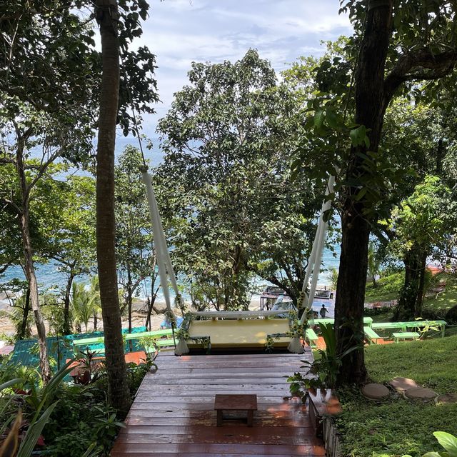 Rock Beach Swing (ร็อคบีชสวิง)
