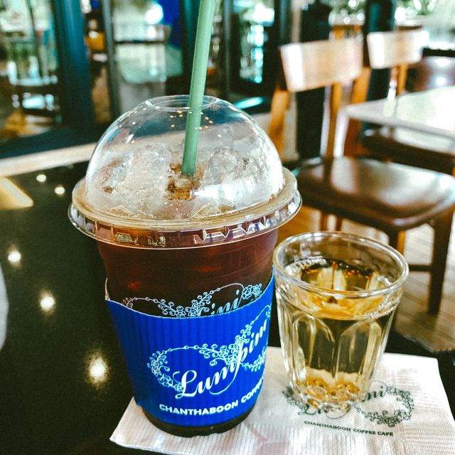 ร้านกาแฟลุมพินี สายเช็คอินไม่ควรพลาด 📌