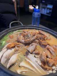 따끈한 국물이 땡기는 날엔 곱창전골 먹으러 밴쿠버 다운타운 한국음식점 고수🥘