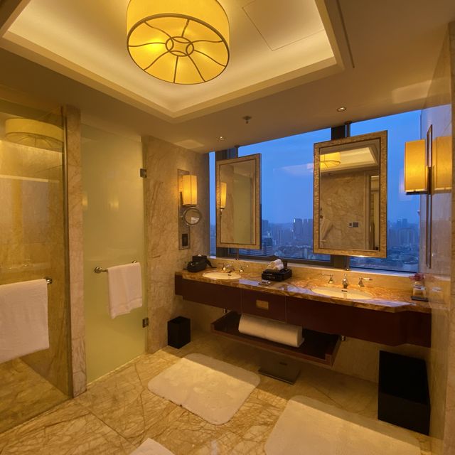 Best hotel location in Chengdu!