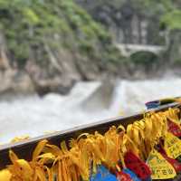 Explore Tiger Leaping Gorge