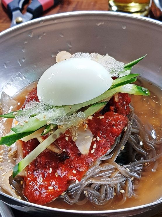 장충동 족발 맛집. 평안도 족발집