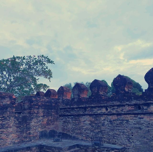 กำแพงเมืองเก่านครศรี​ธรรมราช​