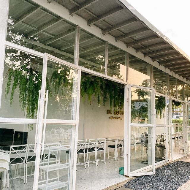 #คาเฟ่ปทุมธานี ร้านสวย อาหารอร่อย ราคาไม่แรง