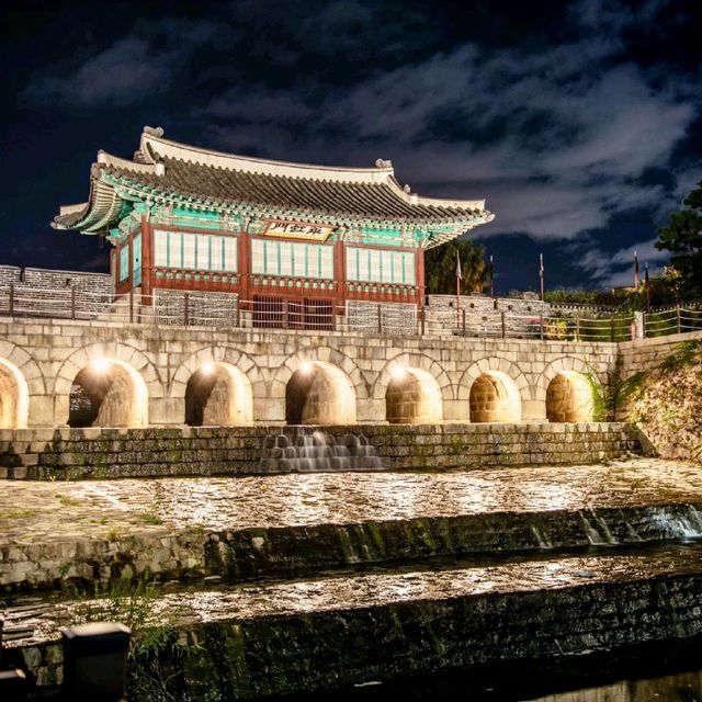 낮과 밤, 다른 매력을 가진 수원화성