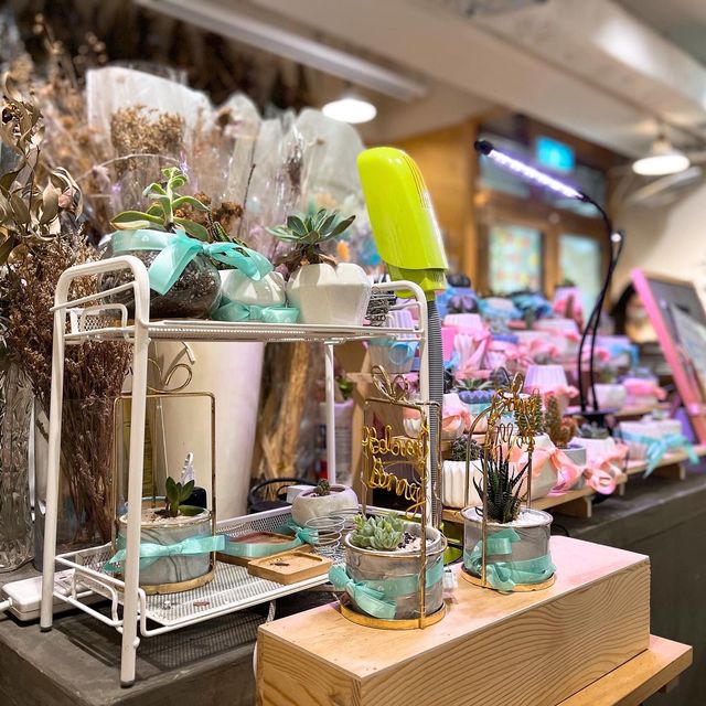 觀塘樓上花都有得賣嘅日式cafe💐