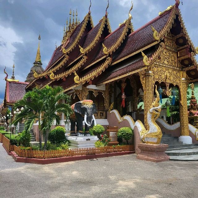 태국 치앙마이 Wat Saen Muang Ma Luang (Wat Hua Khuang)