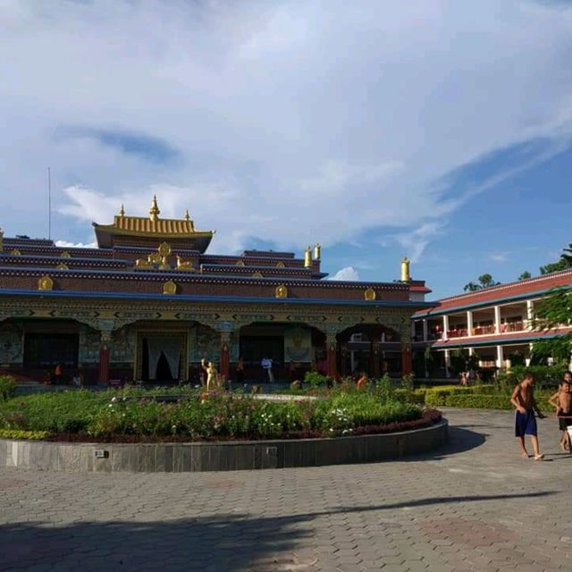 วัดพุทธมหายาน นานาชาติ