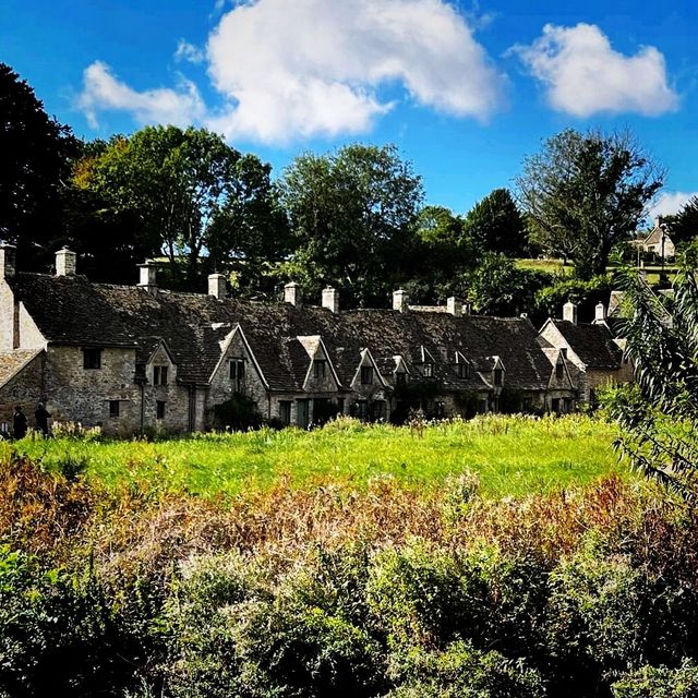 The English hilly countryside of London