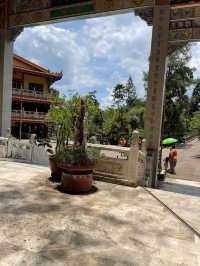 Sam Poh Tong Temple ⛩️✨