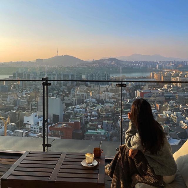 루프탑이 매력적인 호텔 “안테룸 서울”