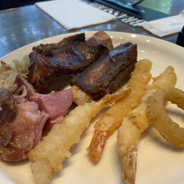 《台北》人超多的晶華酒店-栢麗廳 Brasserie