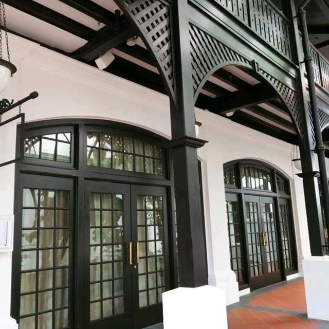 Burger & Lobster Raffles Hotel
