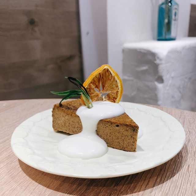 窮撚賣咖啡☕️因呢一句我發現左旺角高質cafe😈