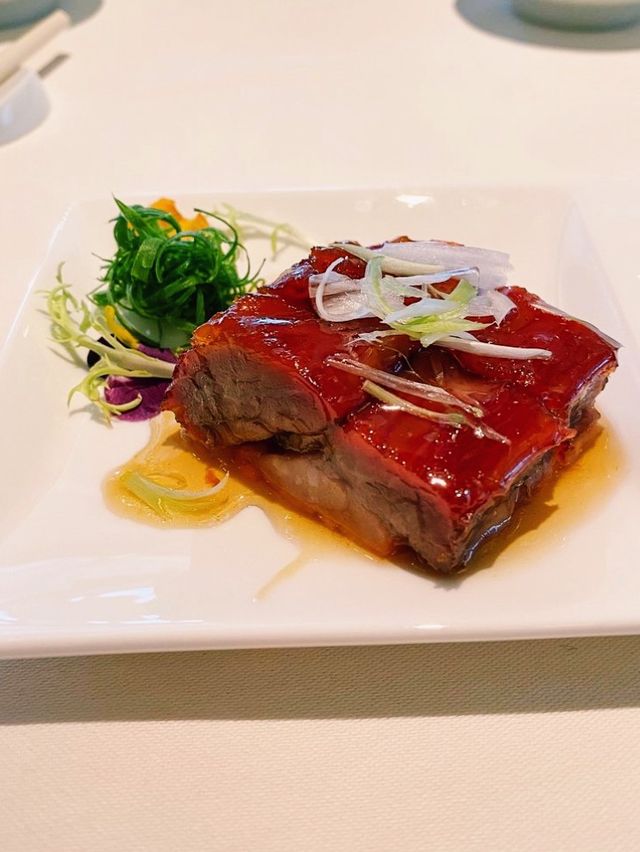 Find dining at Lung King Heen 