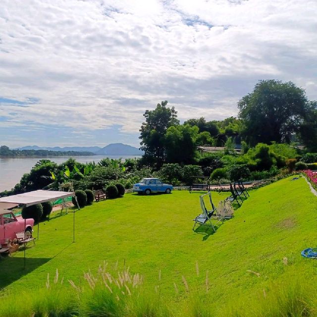 CAFE DE RIVER เชียงคาน