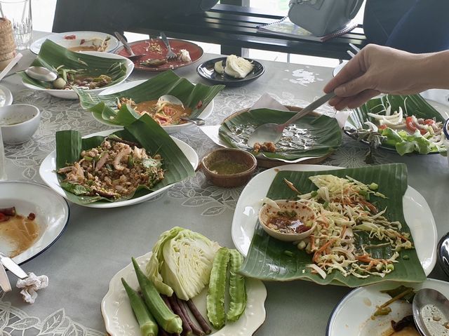 ร้านลึกลับ ที่โพธาราม 