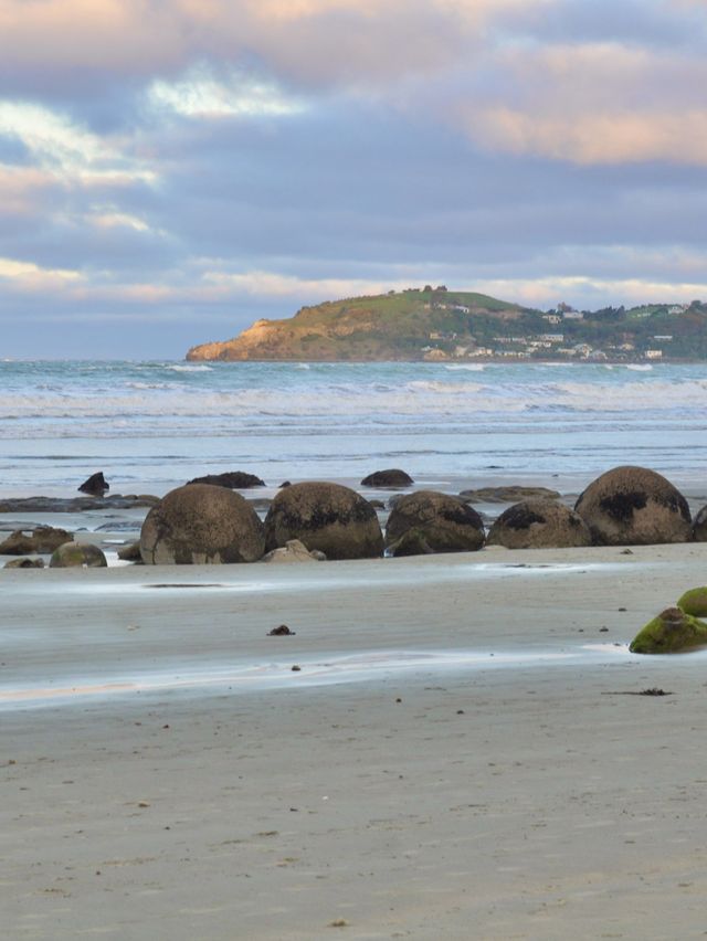 The Mysterious Moeraki Boulders
