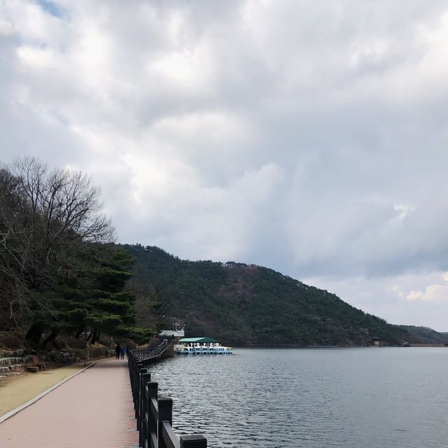 구미 금오산 저수지 둘레길