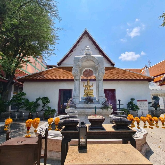 โบสถ์พราหมณ์ 240