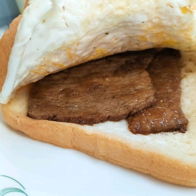 晨吉司漢肉排蛋吐司新莊丹鳳店，Q彈香甜的肉排蛋土司