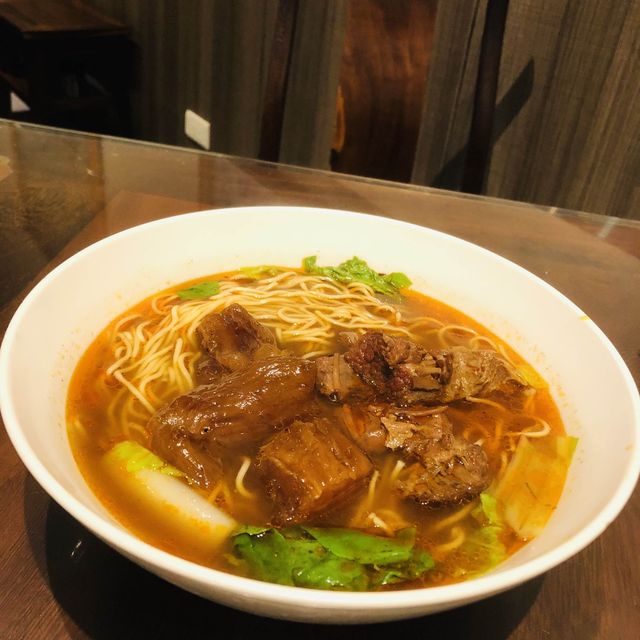 好吃美食報報🐮🥩🍜史大華精緻麵食安和店
