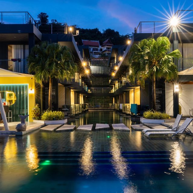 Hotel Tide Phuket รีสอร์ทติดทะเลใกล้ตัวเมือง