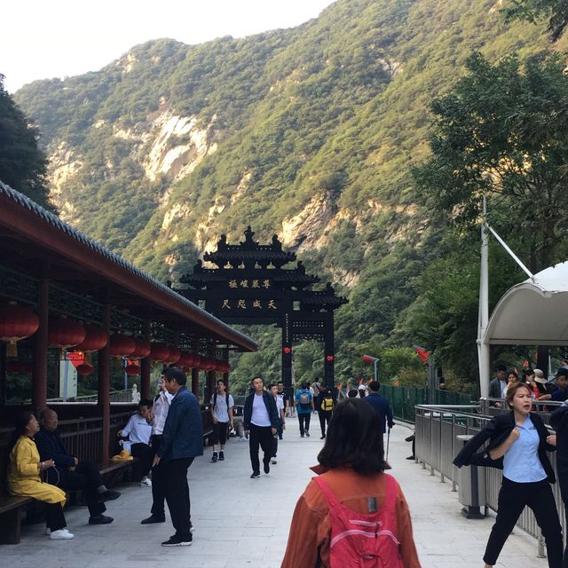 hiking huashan