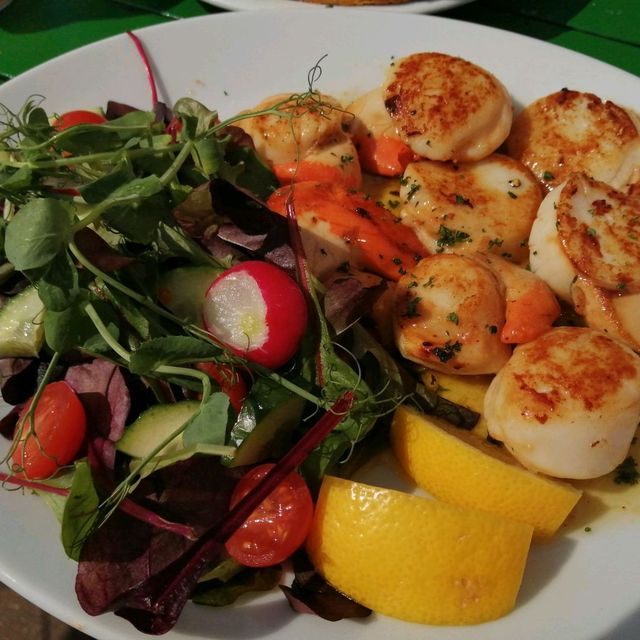 Amazing Seafood at Quiddles