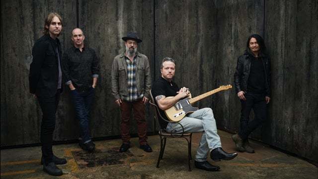 Jason Isbell and the 400 Unit 2023 (Chattanooga) | Soldiers and Sailors Memorial Auditorium